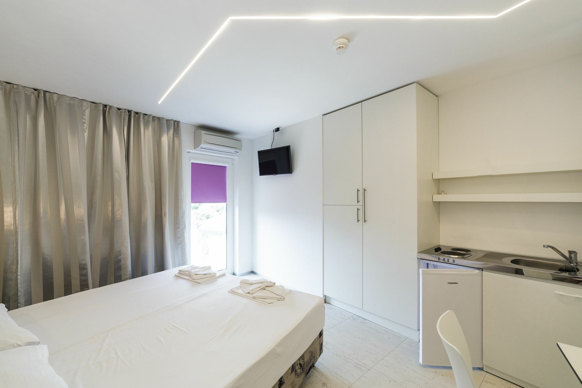 Hotel Pansion Sretno Pasko Sunce Новалья Экстерьер фото